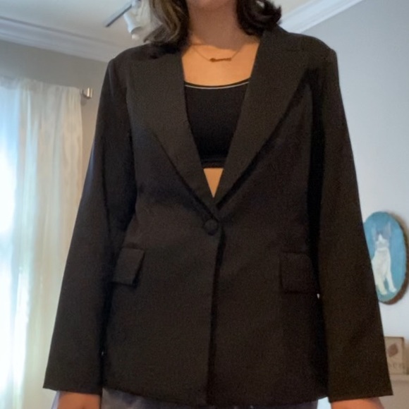 Blazer - Picture 5 of 6